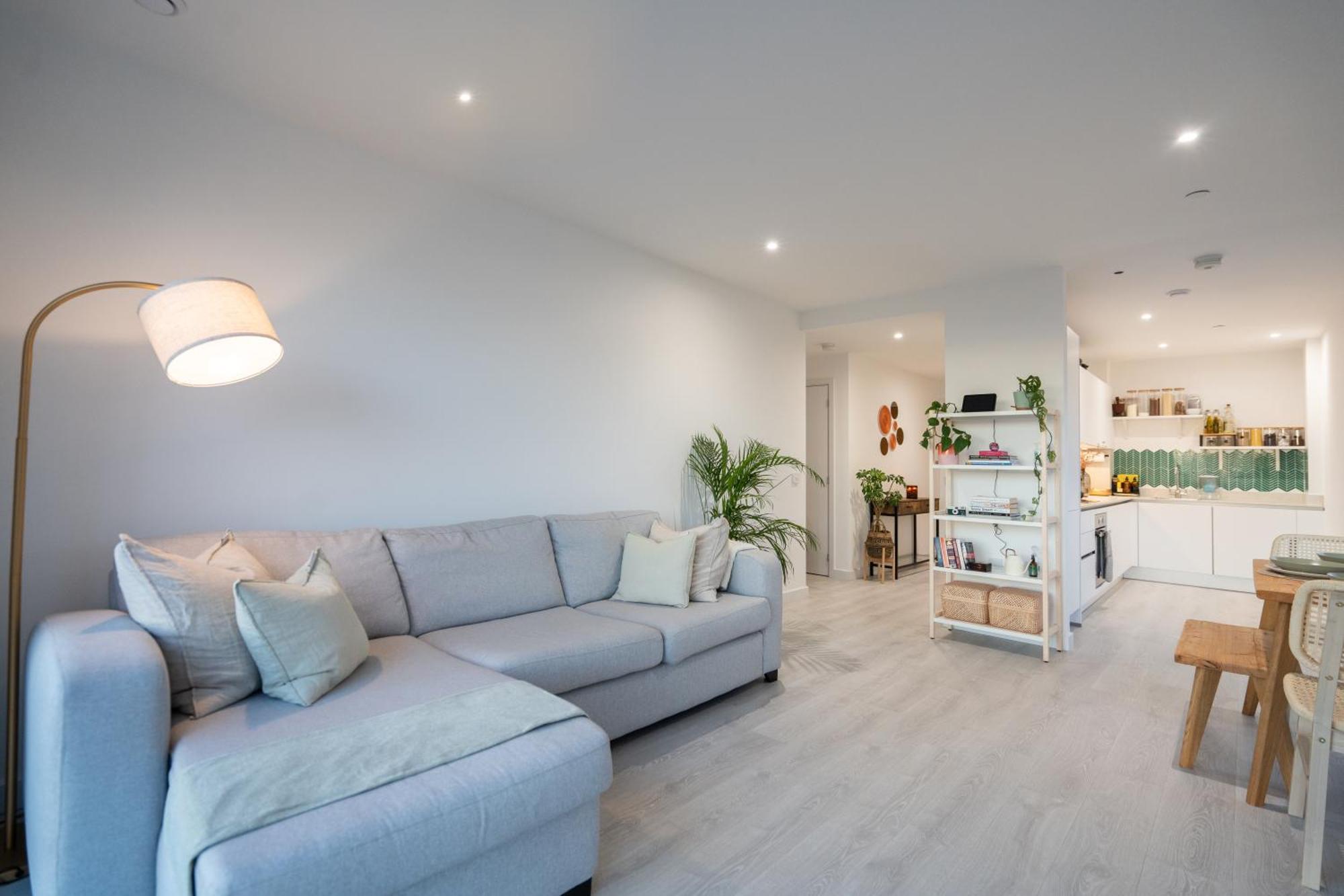 Sunset Retreat: Steps From Heathrow/Twickenham Lejlighed Hounslow Eksteriør billede